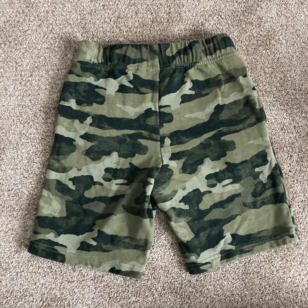 NWOT Children’s Place Boys Knit Camo Shorts